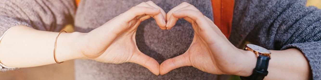 hands-shaped-like-heart