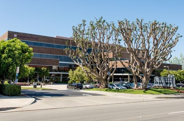 Tustin Executive Center